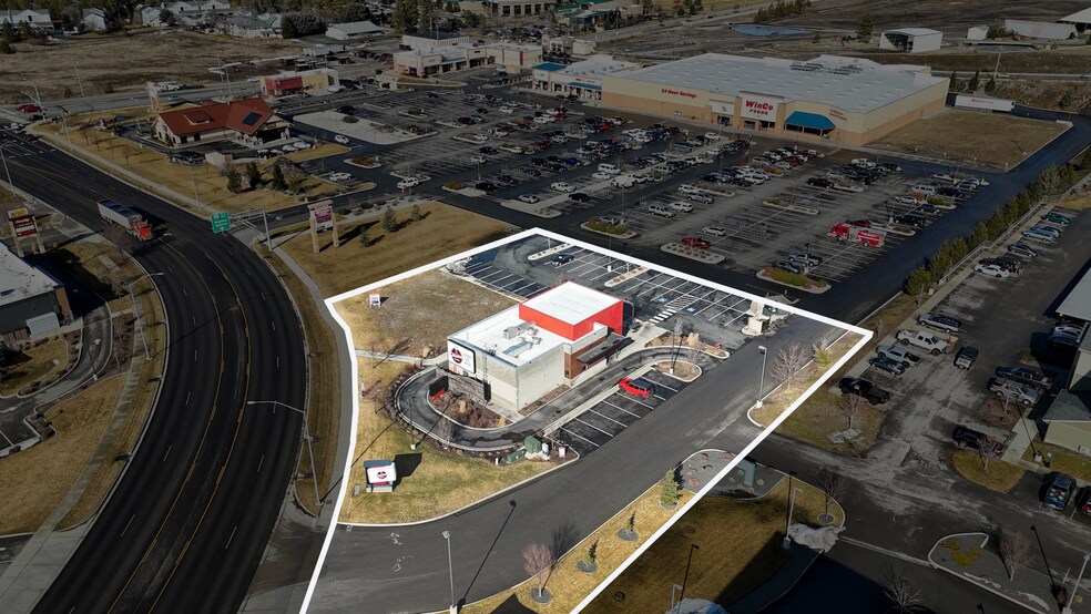 Primary Photo Of 1423 W Appleway Ave, Coeur d'Alene Fast Food For Sale