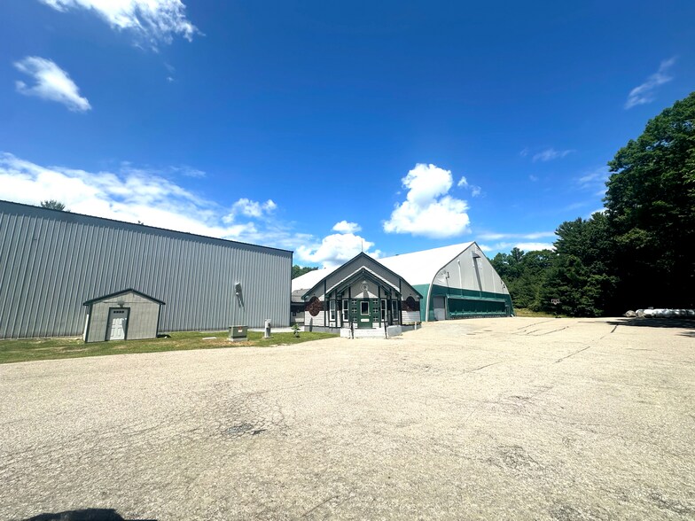 More Photos Of 153 Chestnut St, North Easton Sports And Entertainment For Sale