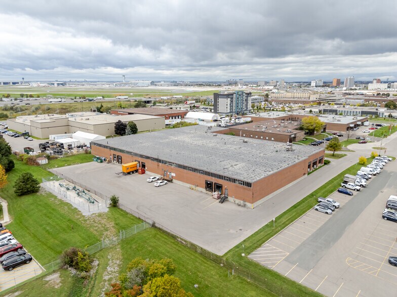 More Photos Of 20 Voyager Ct, Toronto Warehouse For Sale