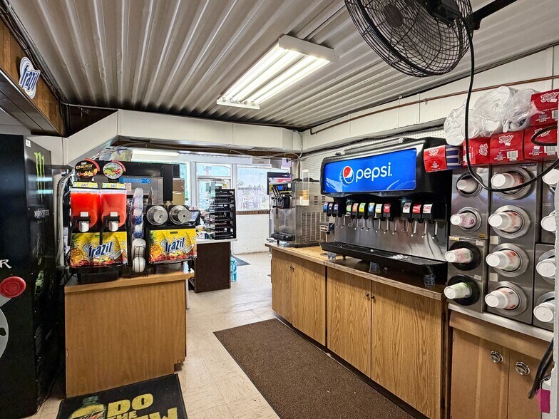 More Photos Of 120 W Sycamore St, Ness City General Retail For Sale