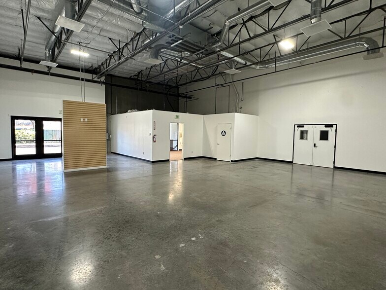 More Photos Of 1101 Horizon Dr, Fairfield Manufacturing For Lease