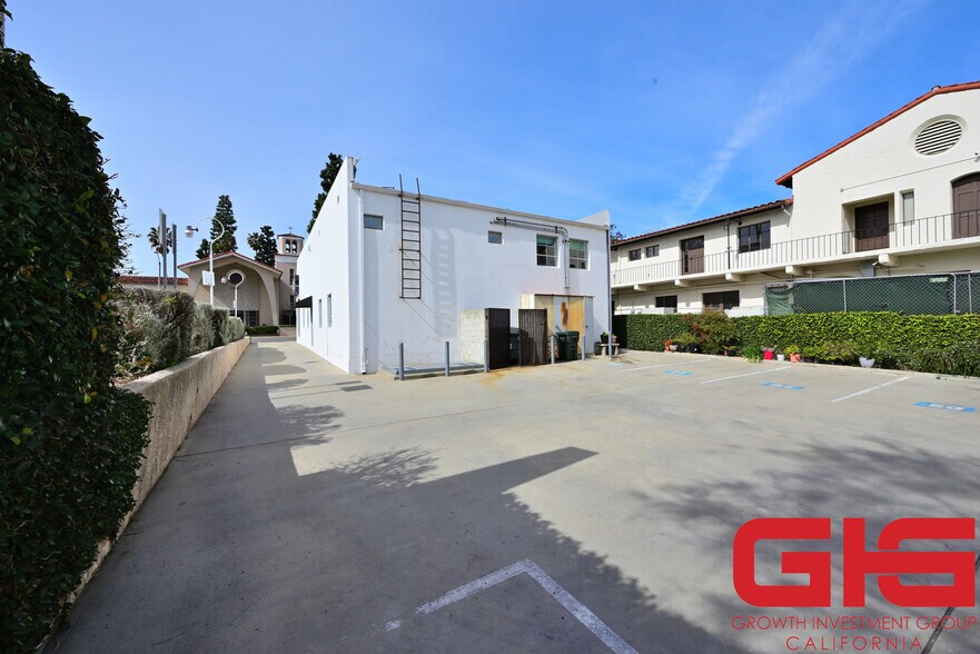 More Photos Of 88 N Hill Ave, Pasadena Storefront For Sale