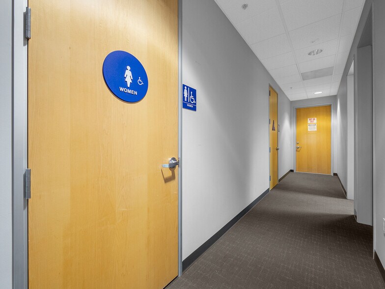 More Photos Of 8900 Research Dr, Irvine Research And Development For Lease