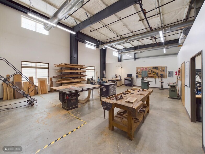 Primary Photo Of 39057 Ca-299 St, Willow Creek Light Manufacturing For Sale