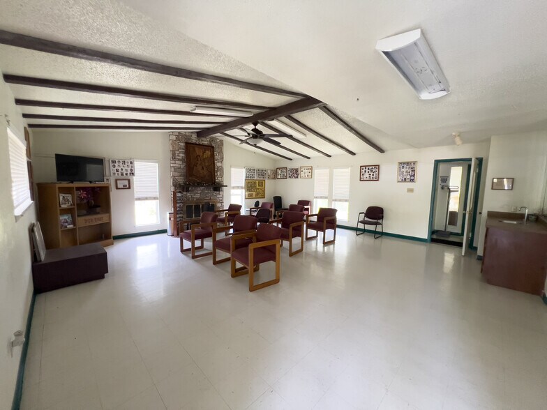 More Photos Of 5995 Heath Rd, San Antonio Office For Sale