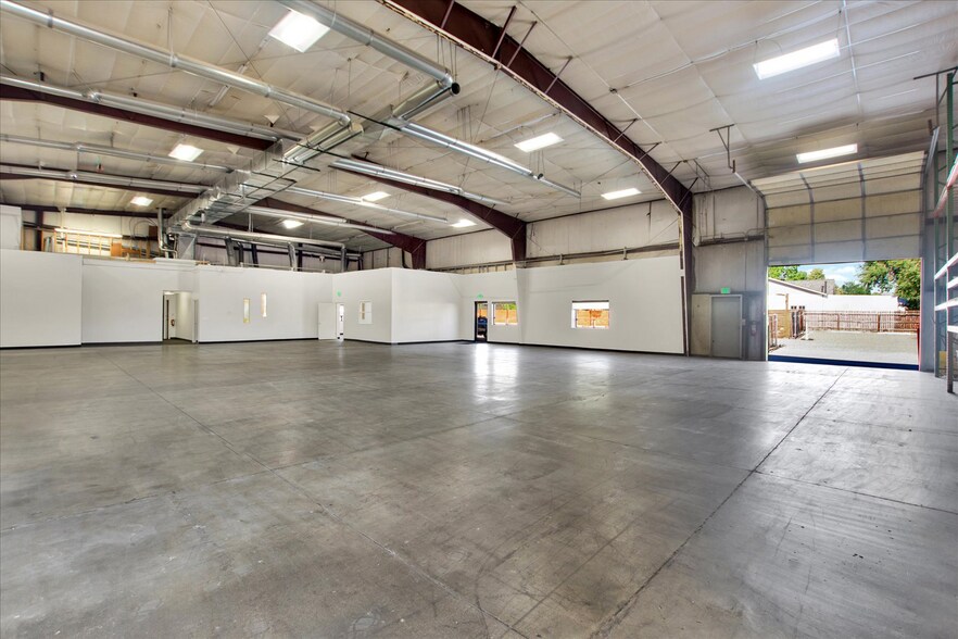More Photos Of 7905 W 120th Ave, Broomfield Flex For Lease