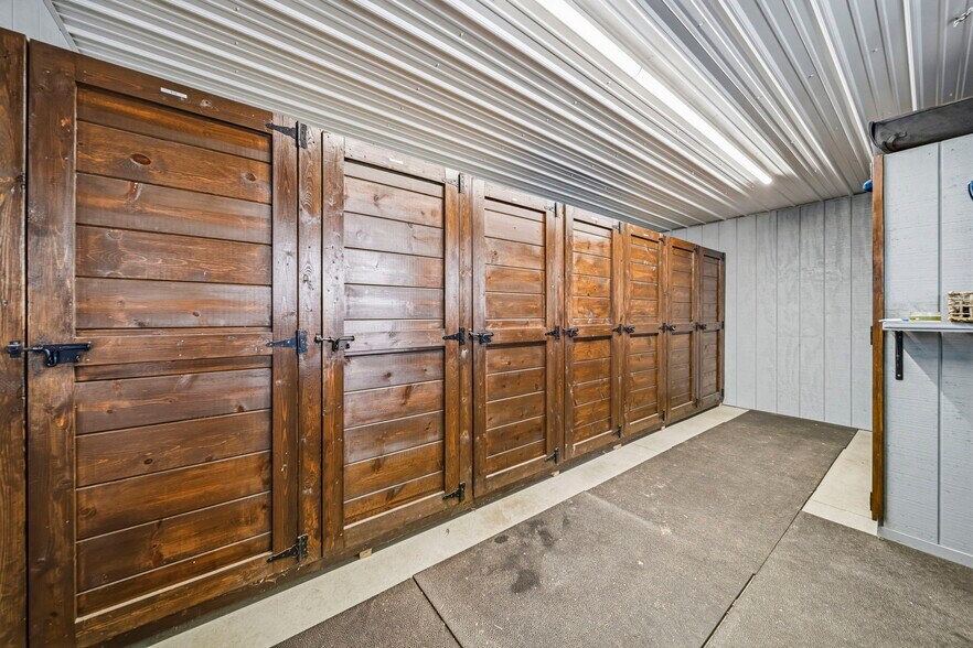 More Photos Of 3126 Mennonite Rd, Mantua Sports And Entertainment For Sale