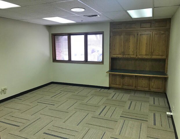 More Photos Of 5250 W 94th Ter, Prairie Village Medical For Lease