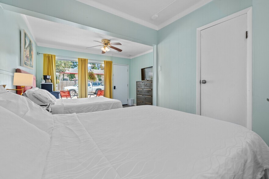 More Photos Of 741 Park Ave, Hot Springs Hotel For Sale