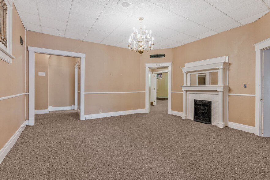 More Photos Of 904 Gallatin Ave, Nashville General Retail For Sale