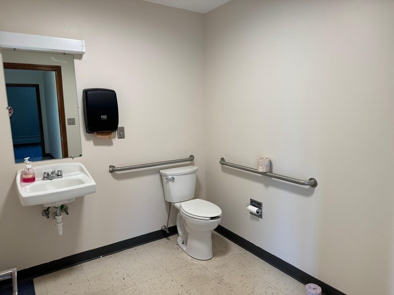 More Photos Of 8 Wesleyan St, Fort Fairfield Assisted Living For Sale