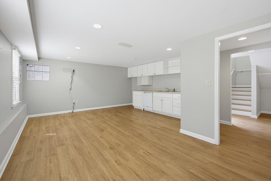 More Photos Of 129 Marble Mill Rd, Marietta Medical For Sale