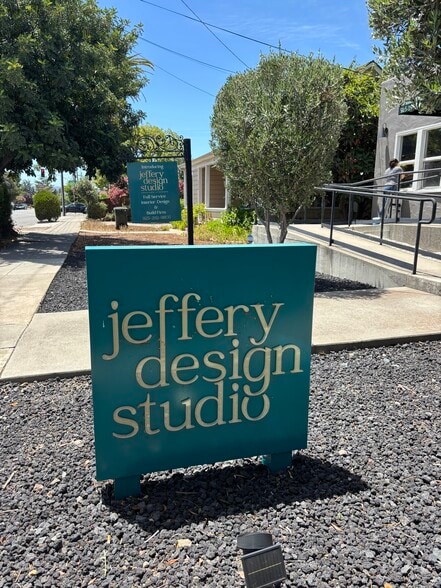 More Photos Of 2052 4th St, Livermore Freestanding For Lease