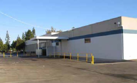 More Photos Of 20645 Bahama St, Chatsworth Manufacturing For Sale