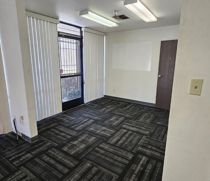 More Photos Of 790 S Gifford Ave, San Bernardino Warehouse For Sale