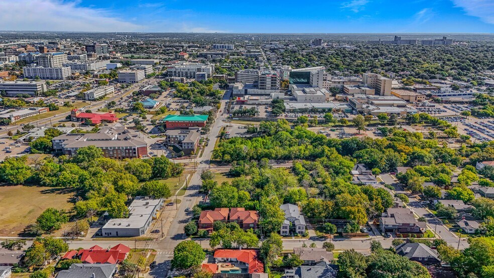 More Photos Of 2101-2121 W Magnolia Ave, Fort Worth Land For Sale