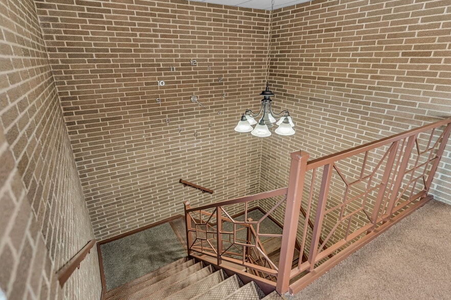 More Photos Of 3320 Sw Harrison St, Topeka Office For Lease