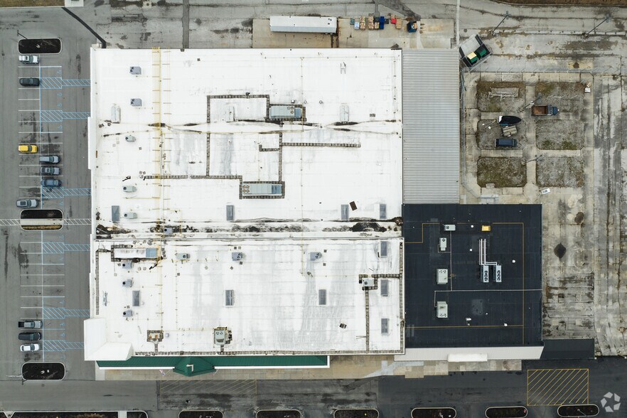 More Photos Of 4701 Talmadge Rd, Toledo Freestanding For Lease