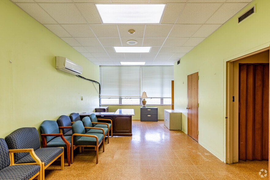 More Photos Of 215 Engle Rd, Industry Schools For Sale