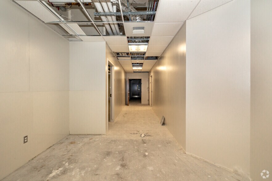 More Photos Of 108-114 S Main St, Hillsboro General Retail For Sale