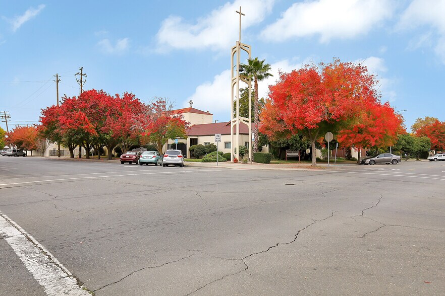 More Photos Of 800 D St, Marysville Religious Facility For Sale
