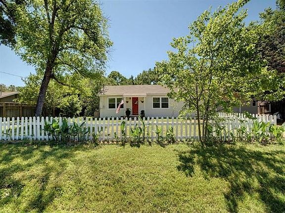 Primary Photo Of 1301 E Main St, Round Rock Specialty For Sale