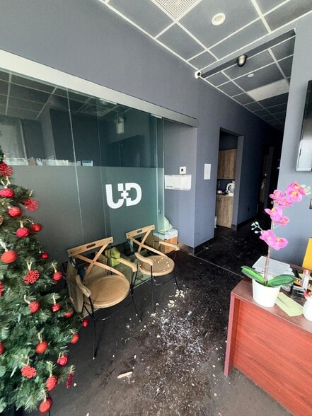 More Photos Of 22102-22150 Horace Harding Expy, Oakland Gardens Storefront For Lease