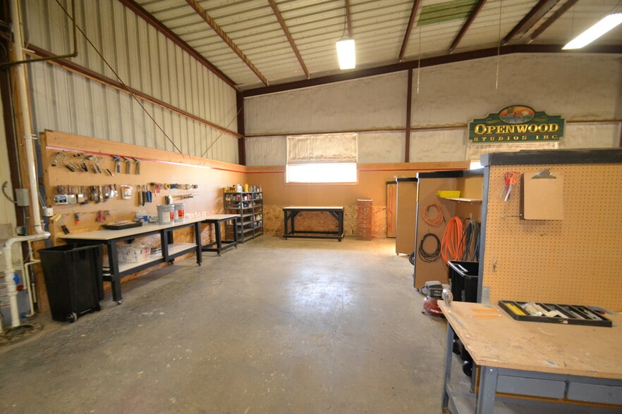 More Photos Of 6915 Raywood Rd, Monona Warehouse For Sale