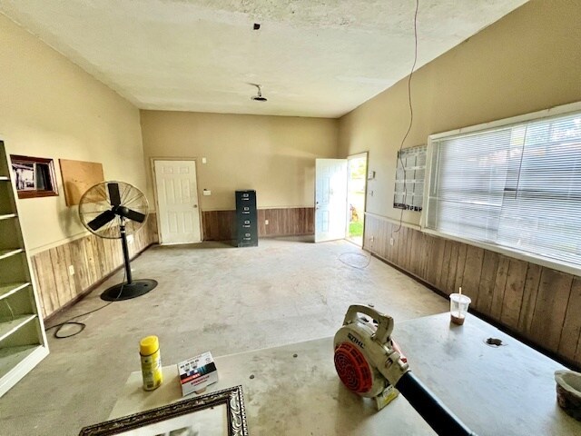 More Photos Of 313 E Gibson St, Cedartown Industrial For Sale