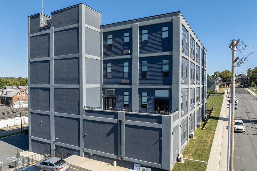 More Photos Of 457 W Lincoln St, Easton Apartments For Sale