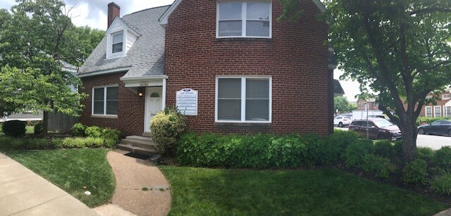 More Photos Of 9329 Battle St, Manassas Office For Sale