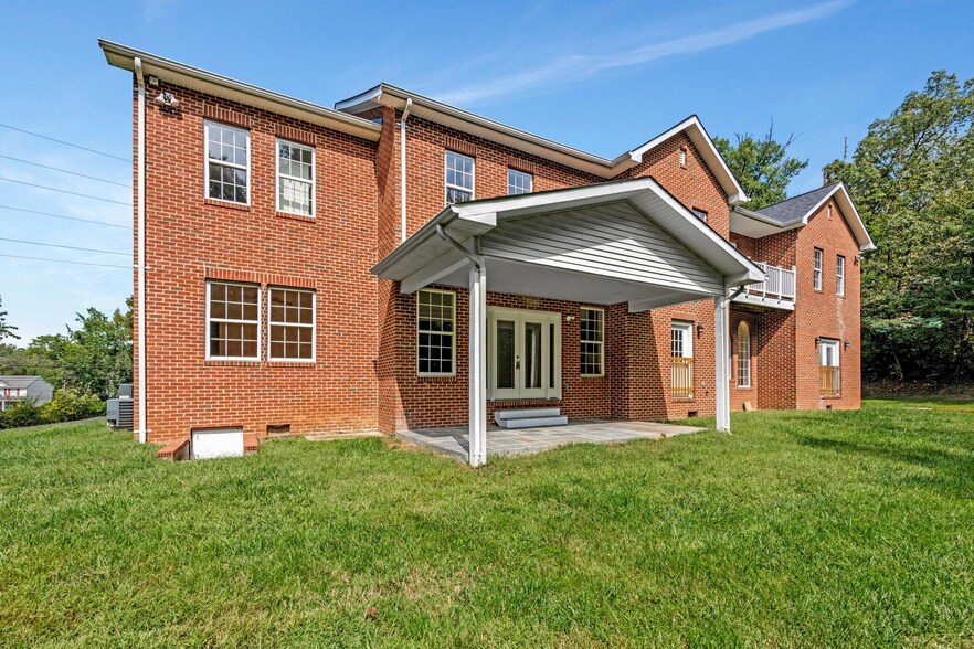 More Photos Of 10811 Electric Ave, Lanham Specialty For Sale