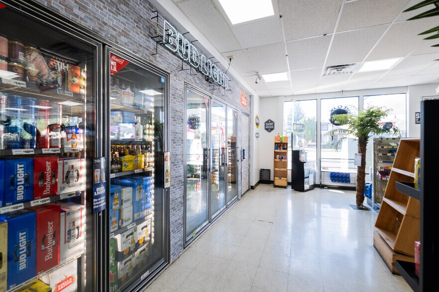 More Photos Of 2730 Meridian St, Bellingham Service Station For Sale