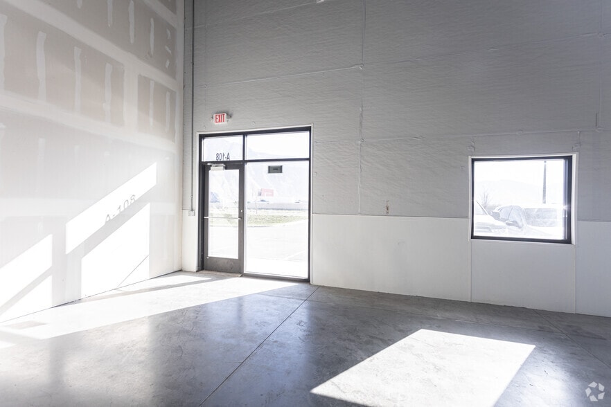 More Photos Of 317 N 2000 W, Springville Warehouse For Lease