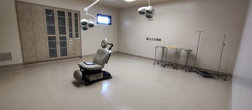 More Photos Of 4450 Union St, Johnstown Medical For Sale