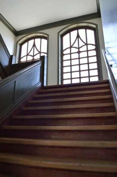 More Photos Of 221 E Martin Luther King Jr Blvd, Yakima Religious Facility For Sale