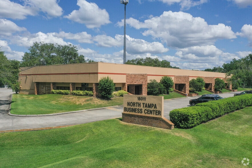 Primary Photo Of 16011 Nebraska Ave N, Lutz Distribution For Lease