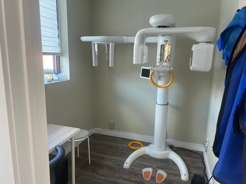 More Photos Of 2812 Long Beach Rd, Oceanside Medical For Lease