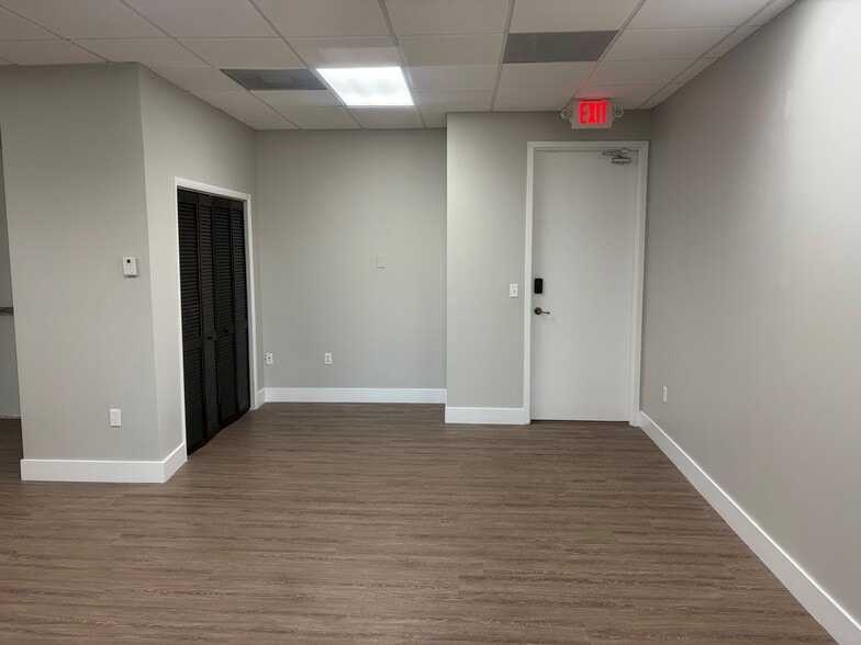 More Photos Of 12855 SW 132nd St, Miami Office For Lease