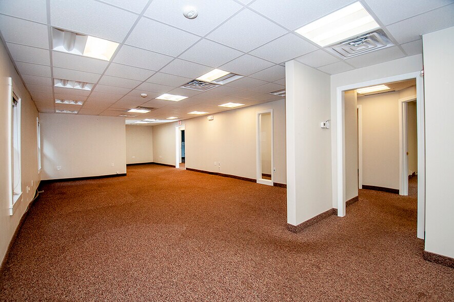More Photos Of 4 Davis Ct, Brookline Loft Creative Space For Lease