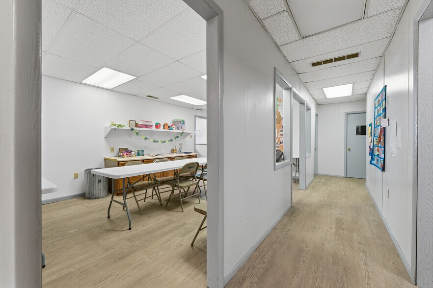 More Photos Of 102 4th St, Terra Alta Light Distribution For Sale