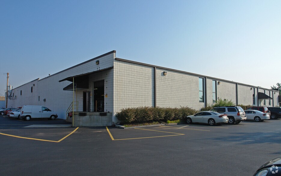 More Photos Of 1717 Fenpark Dr, Fenton Warehouse For Sale