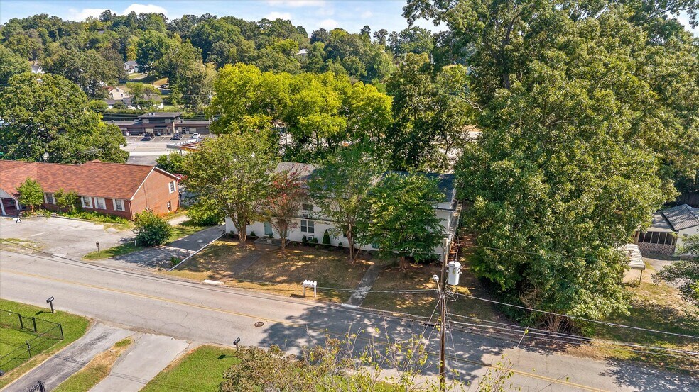 More Photos Of 1026 Greenslake Rd, East Ridge Apartments For Sale