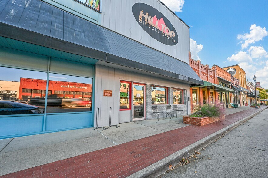 More Photos Of 130 N Main St, Mansfield Storefront Retail Office For Sale