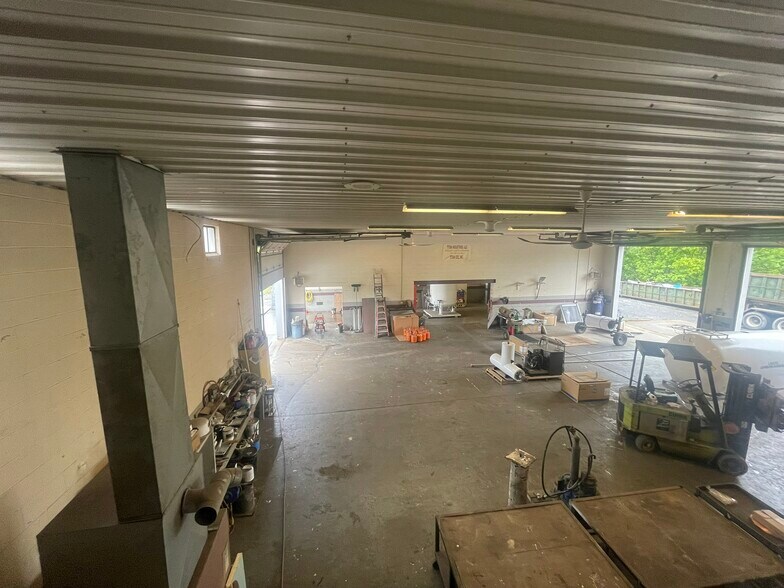 More Photos Of 5559 William Penn Hwy, Alexandria Warehouse For Sale