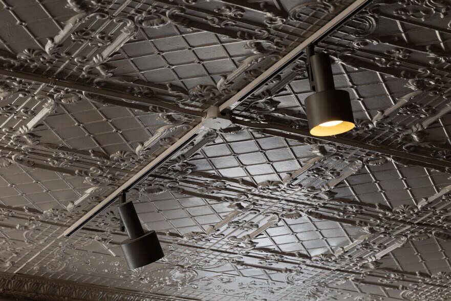 More Photos Of 5 S Newstead Ave, Saint Louis Office For Sale