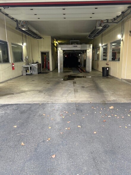 More Photos Of 8990 S Old State Rd, Lewis Center Carwash For Sale