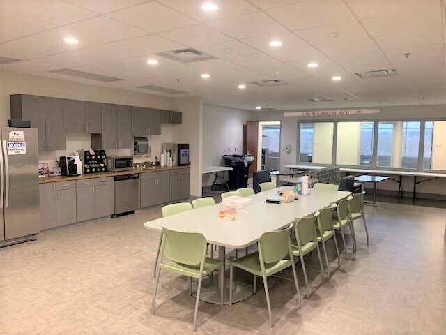 More Photos Of 11400 Parkside Dr, Knoxville Loft Creative Space For Lease