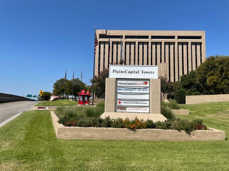 More Photos Of 6100 Western Pl, Fort Worth Unknown For Lease