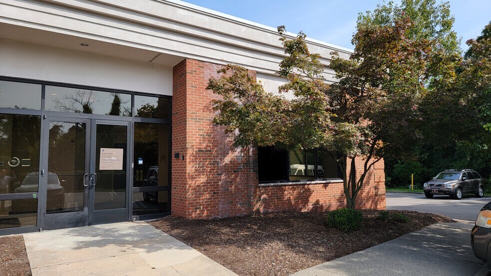 More Photos Of 5020 Route 9W, Newburgh Office For Lease